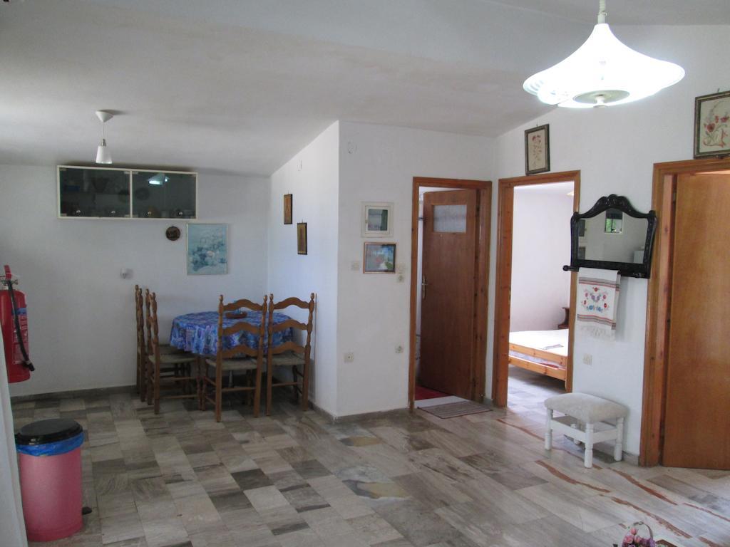 Bio House Apartment Chrani Phòng bức ảnh